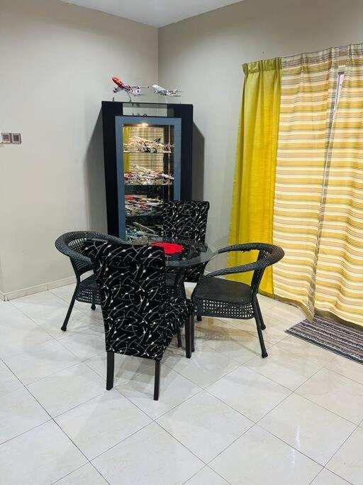 Semi -d 2 Rumah percutian